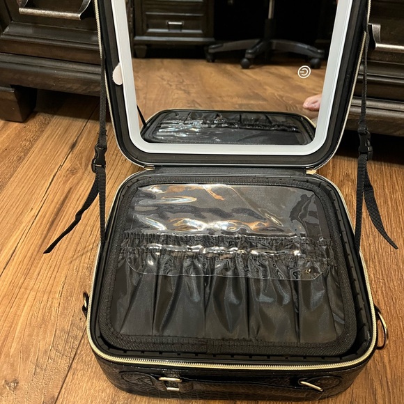 Travel Makeup Bag with Mirror - Picture 8 of 8